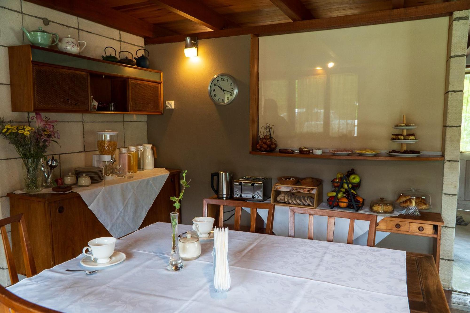 Wesley House Hosteria Boutique San Martin de los Andes Exterior photo