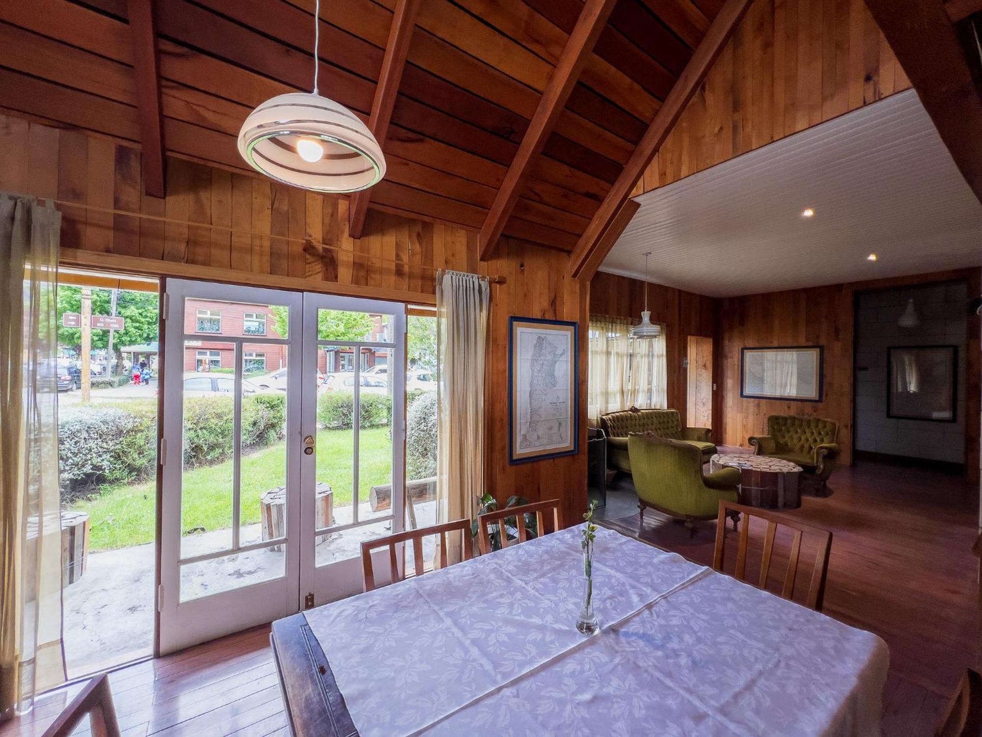 Wesley House Hosteria Boutique San Martin de los Andes Exterior photo