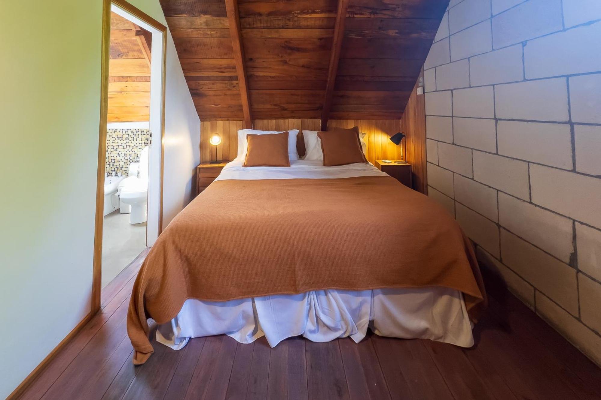 Wesley House Hosteria Boutique San Martin de los Andes Exterior photo
